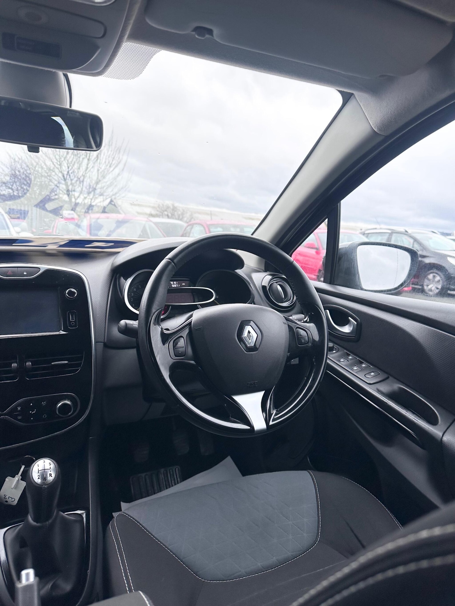 Used Renault Clio for sale - 77753064: Photo 22