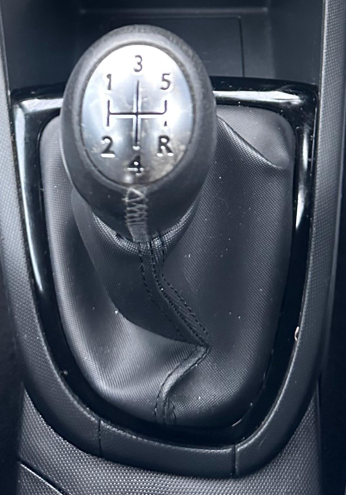 Used Renault Clio for sale - 77753064: Photo 24