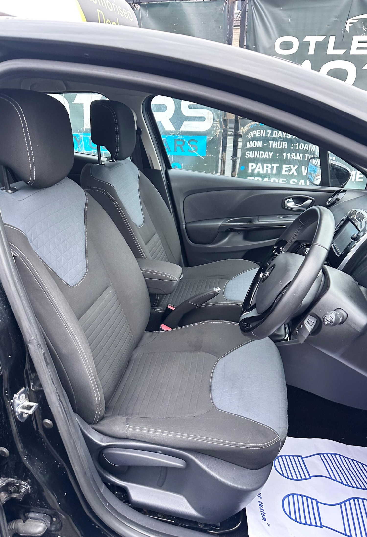 Used Renault Clio for sale - 77753064: Photo 26