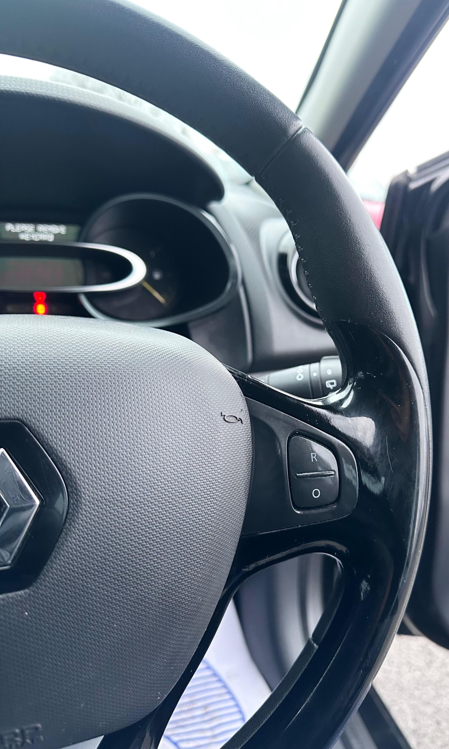 Used Renault Clio for sale - 77753064: Photo 47