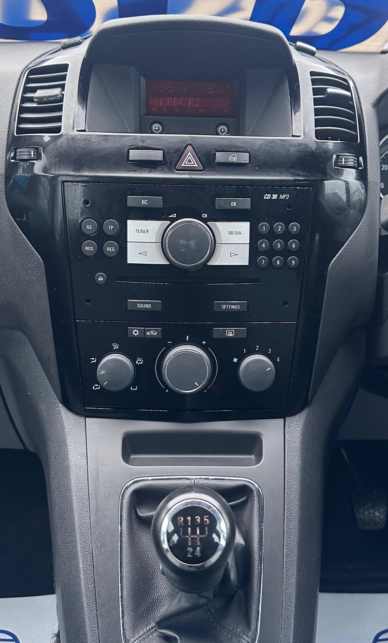 Used Vauxhall Zafira 2013 for sale - 77611545: Photo 15