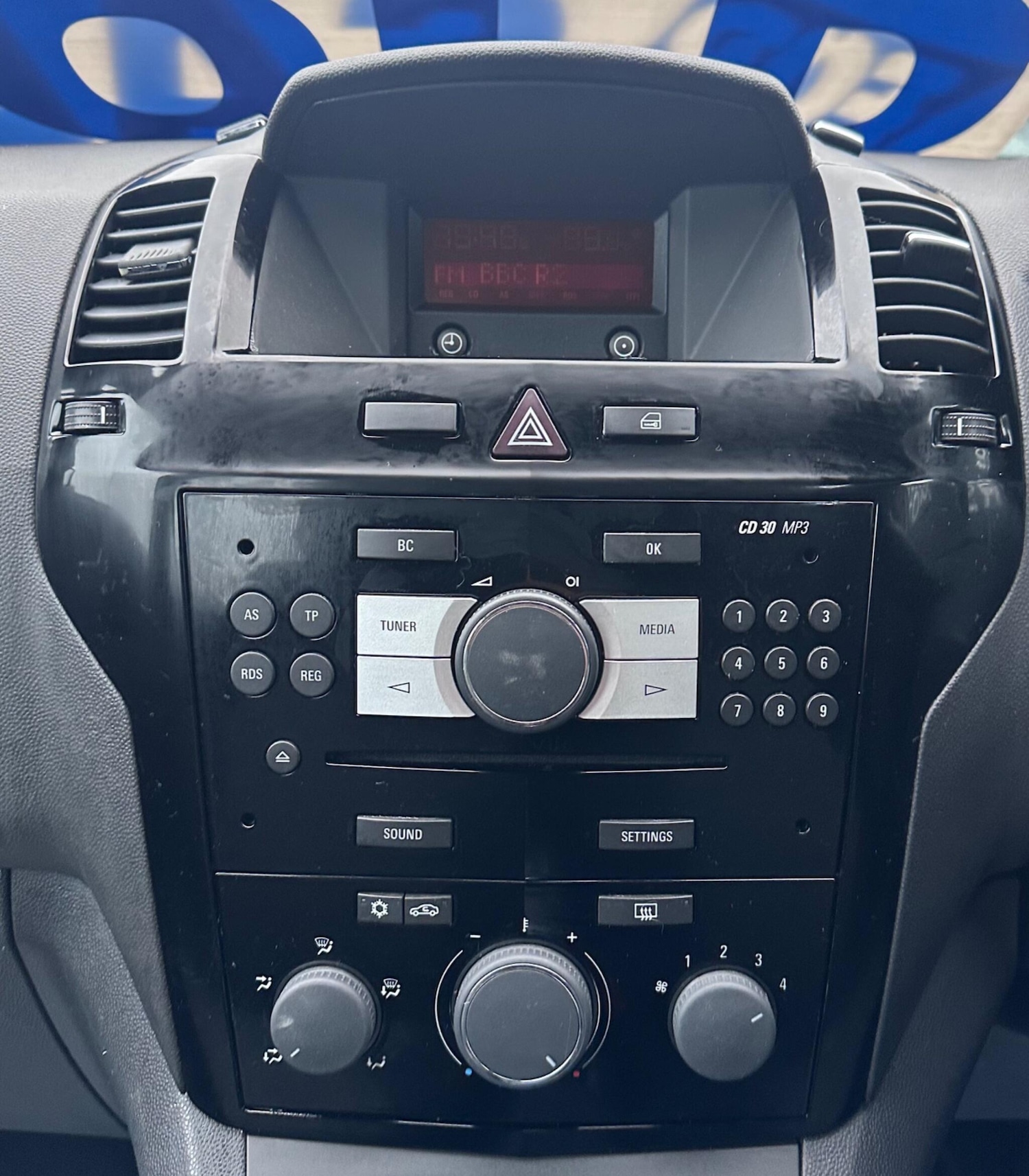 Used Vauxhall Zafira 2013 for sale - 77611545: Photo 38