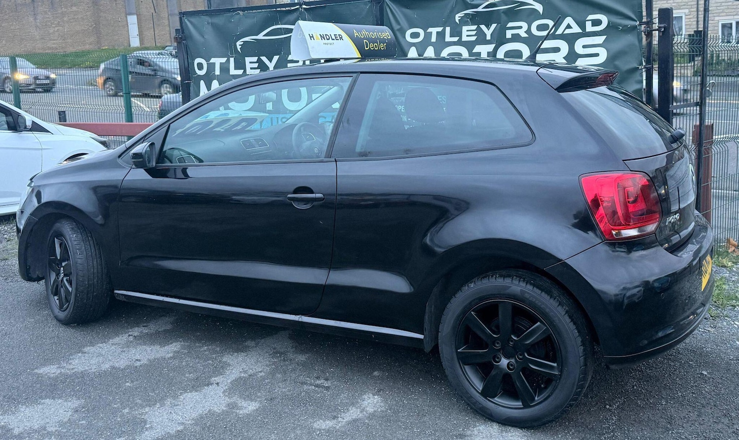 Used Volkswagen Polo 2011 for sale - 76633205: Photo 36