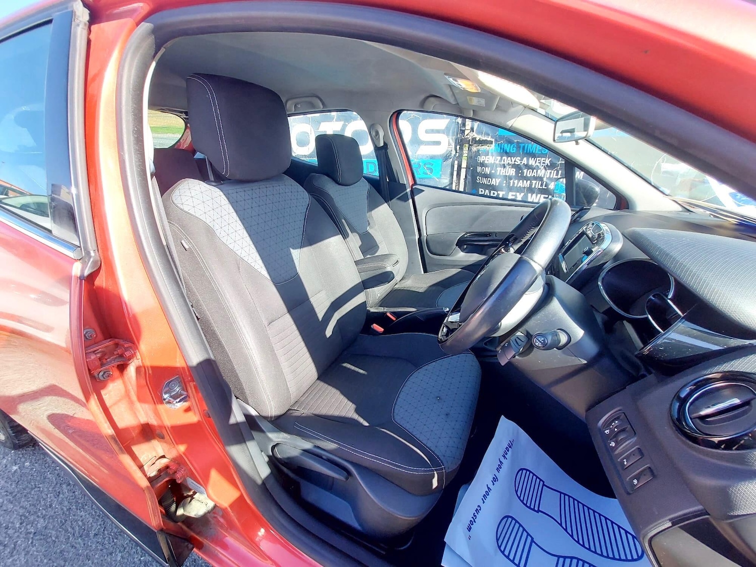 Used Renault Clio 2014 for sale - 77993576: Photo 19