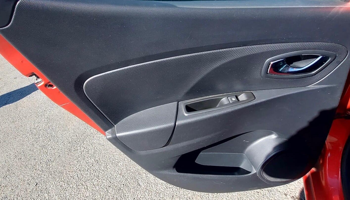 Used Renault Clio 2014 for sale - 77993576: Photo 24