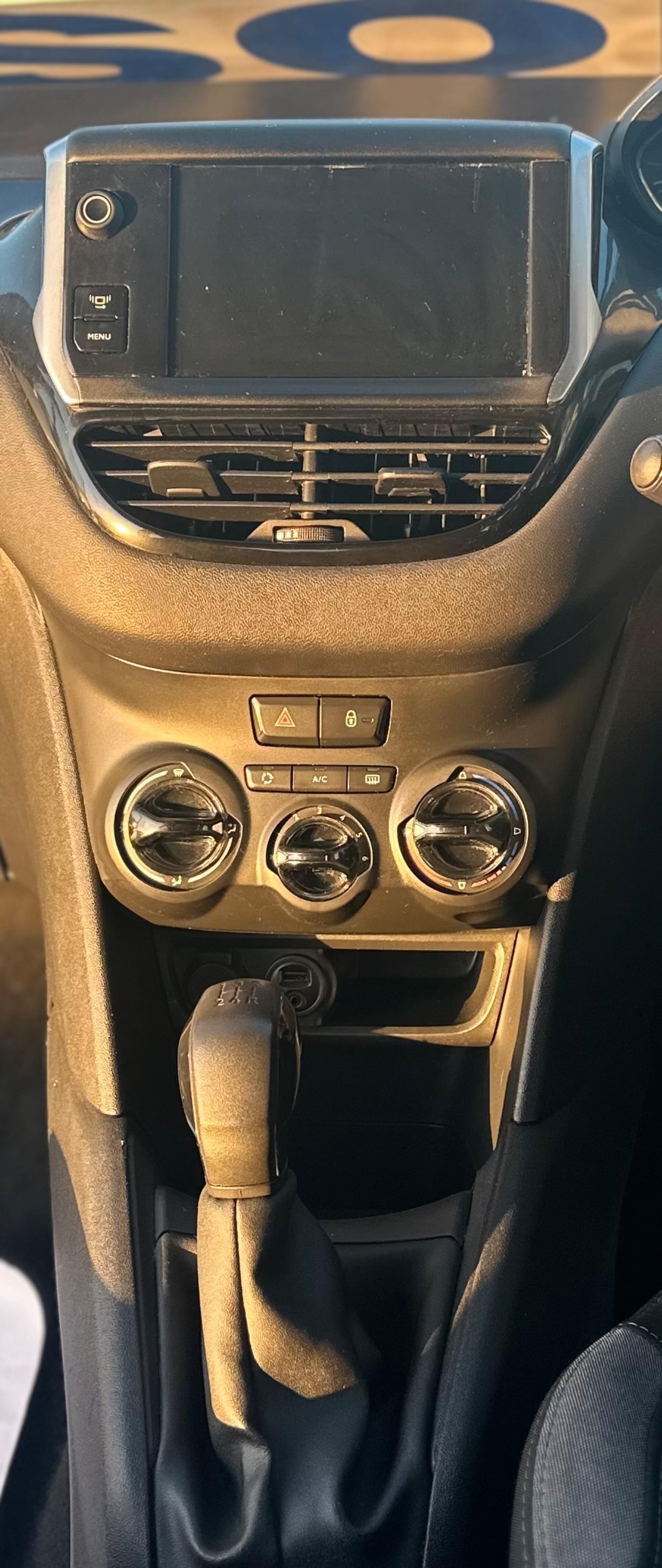 Used Peugeot 208 2014 for sale - 77229693: Photo 35