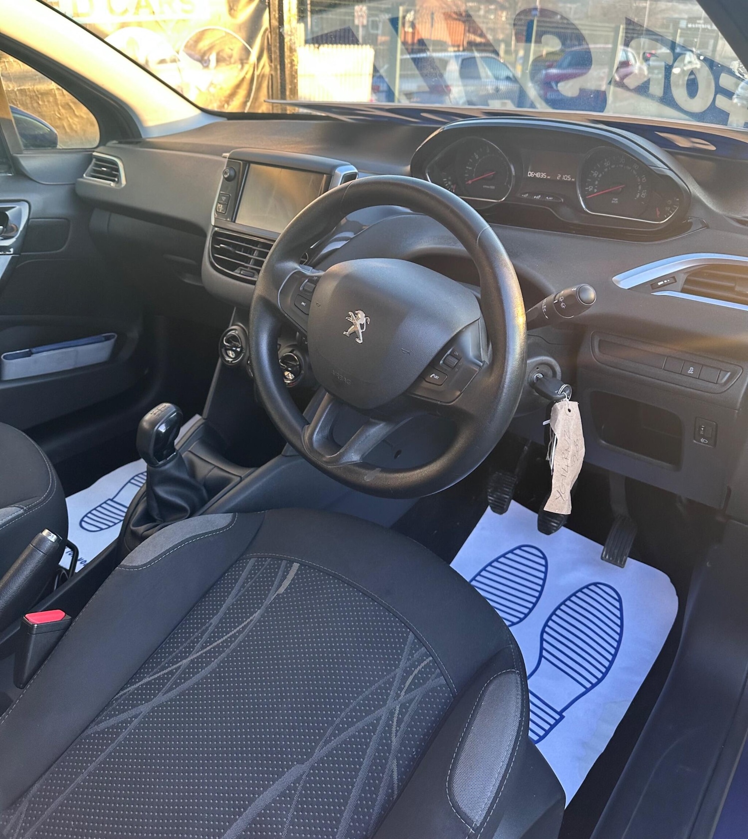 Used Peugeot 208 2014 for sale - 77229693: Photo 8