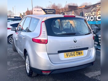 Used Renault Grand Scenic 2010 for sale - 78417432: Photo