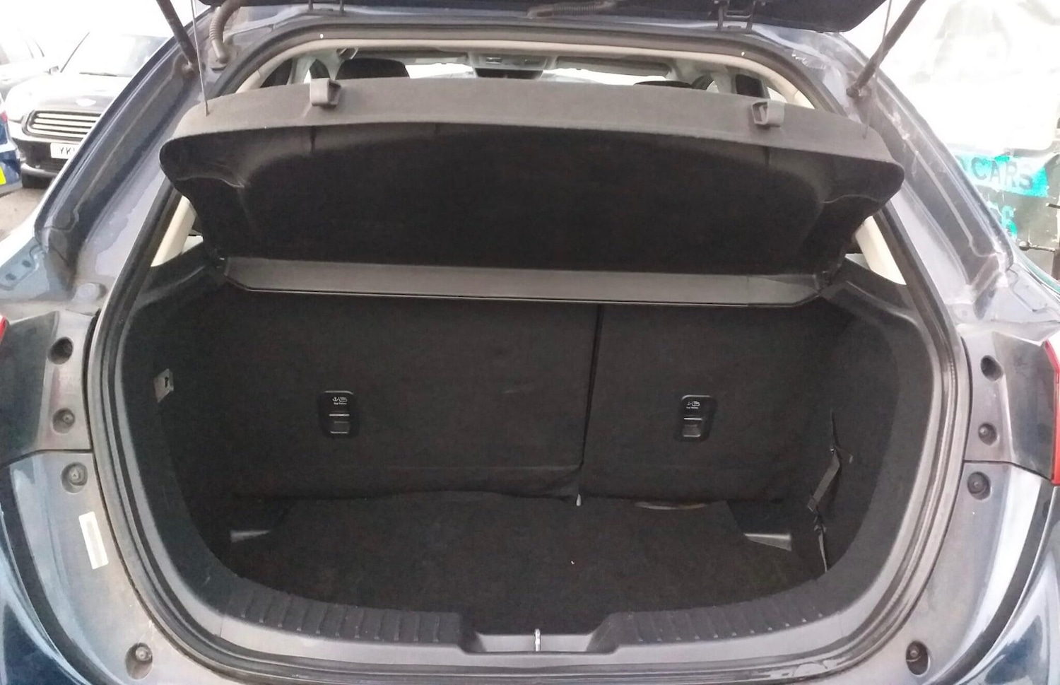 Used Mazda Mazda2 2015 for sale - 77120696: Photo 12