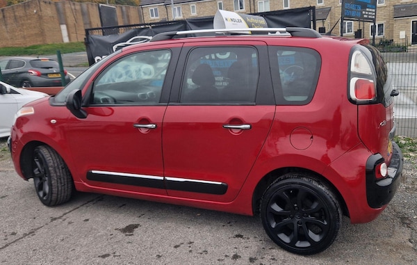 Used Citroen C3 Picasso 2017 for sale - 76325954: Photo 23