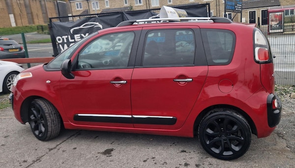 Used Citroen C3 Picasso 2017 for sale - 76325954: Photo 24
