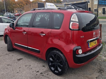 Used Citroen C3 Picasso 2017 for sale - 76325954: Photo