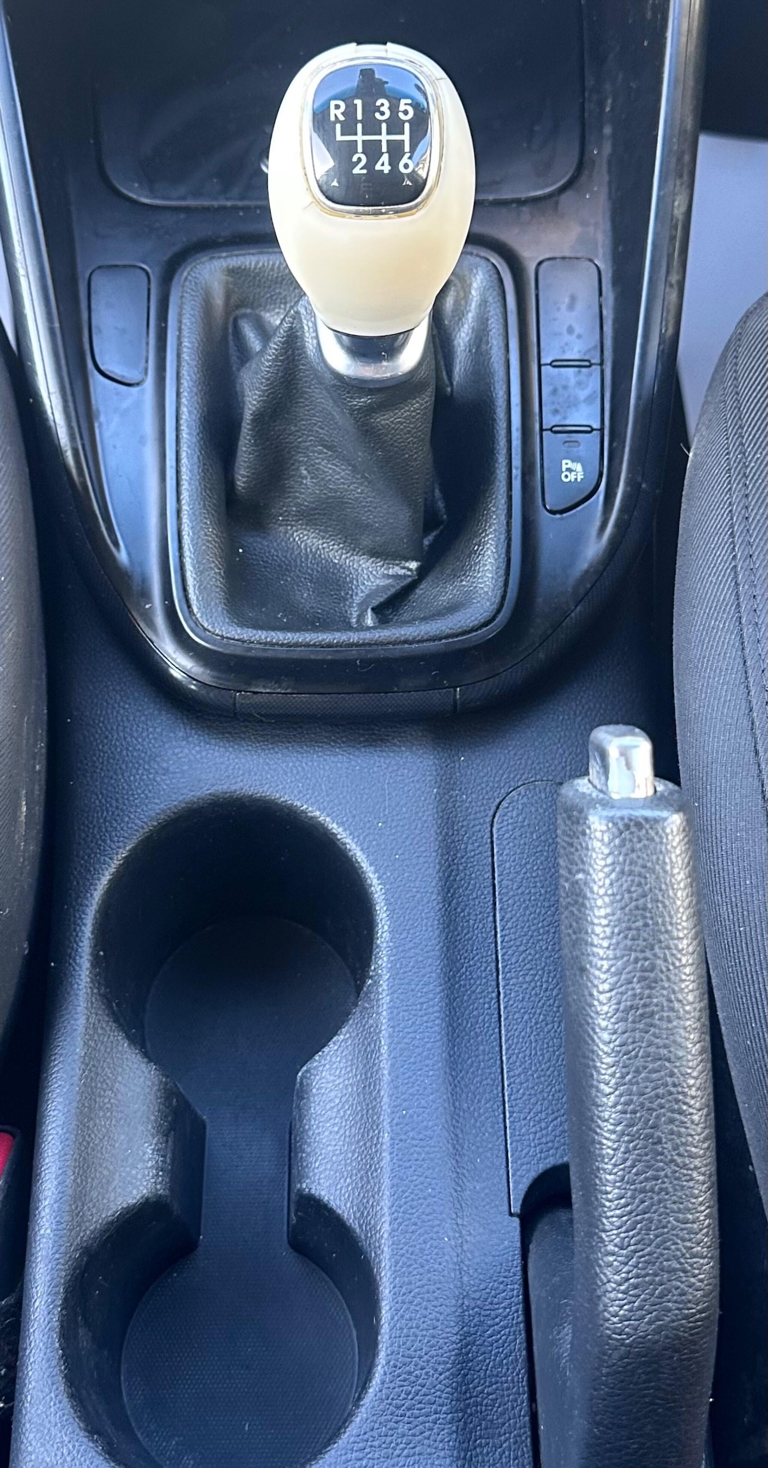 Used Kia Carens 2014 for sale - 77752895: Photo 36