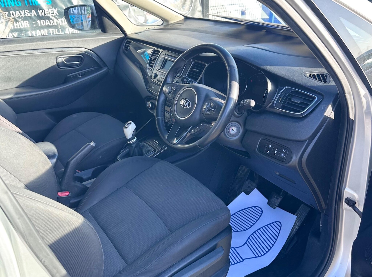 Used Kia Carens 2014 for sale - 77752895: Photo 41