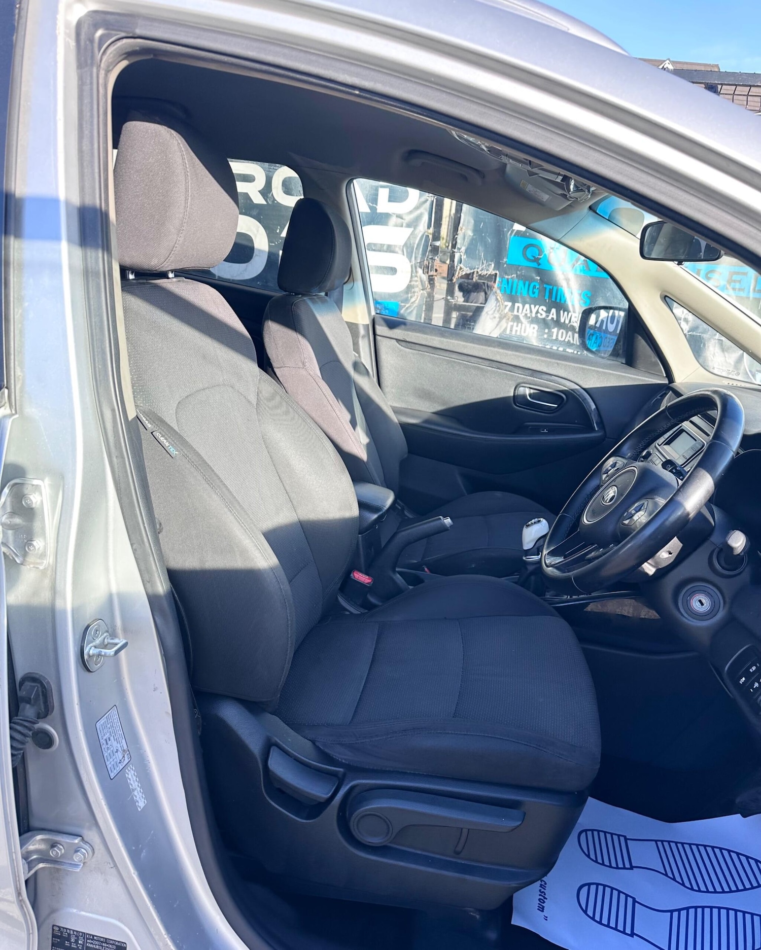 Used Kia Carens 2014 for sale - 77752895: Photo 42