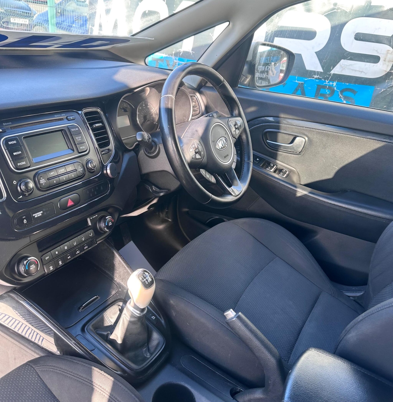 Used Kia Carens 2014 for sale - 77752895: Photo 46