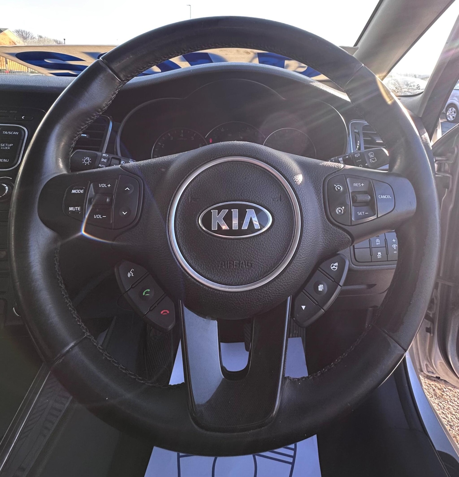 Used Kia Carens 2014 for sale - 77752895: Photo 61