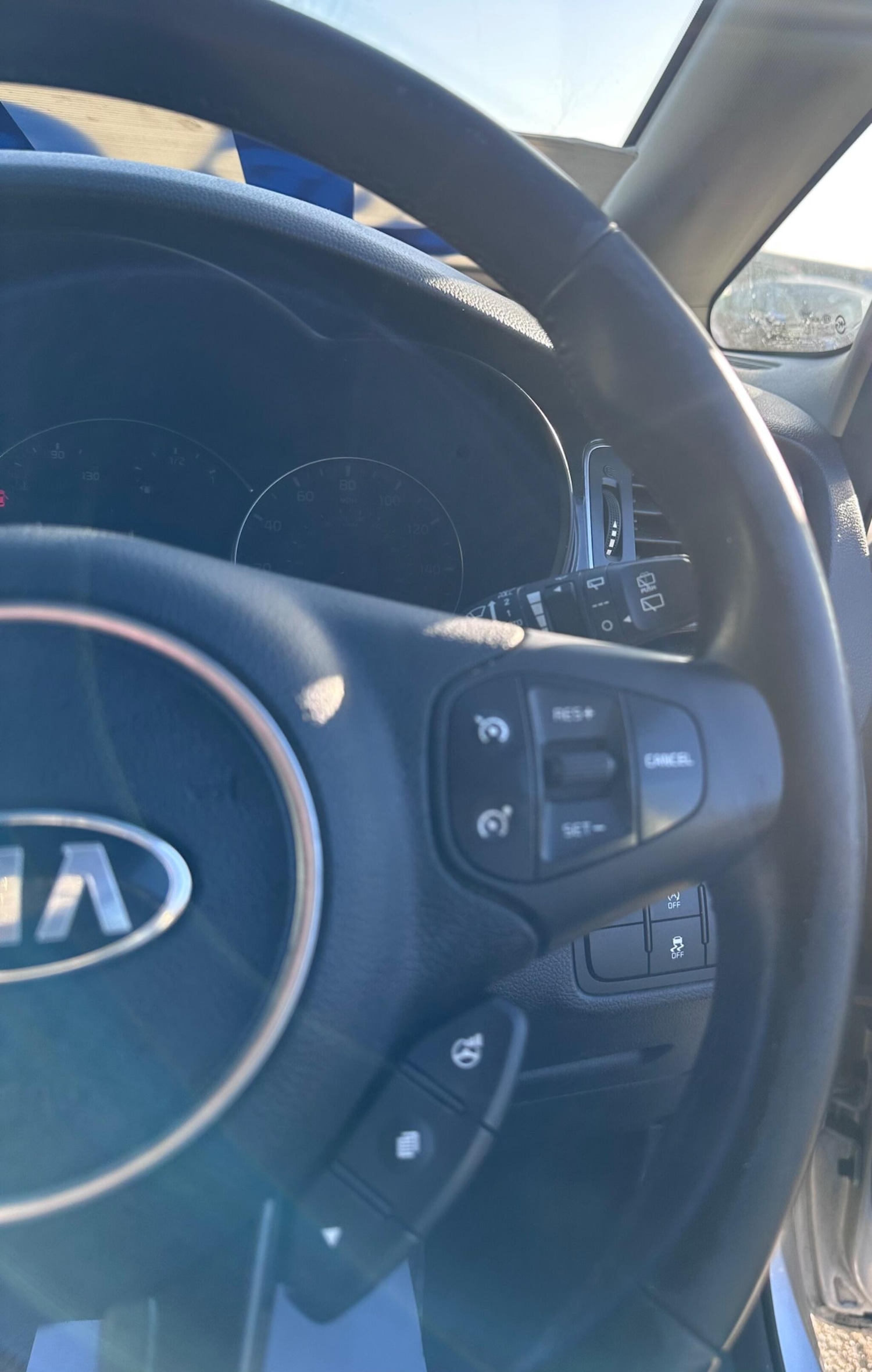 Used Kia Carens 2014 for sale - 77752895: Photo 63