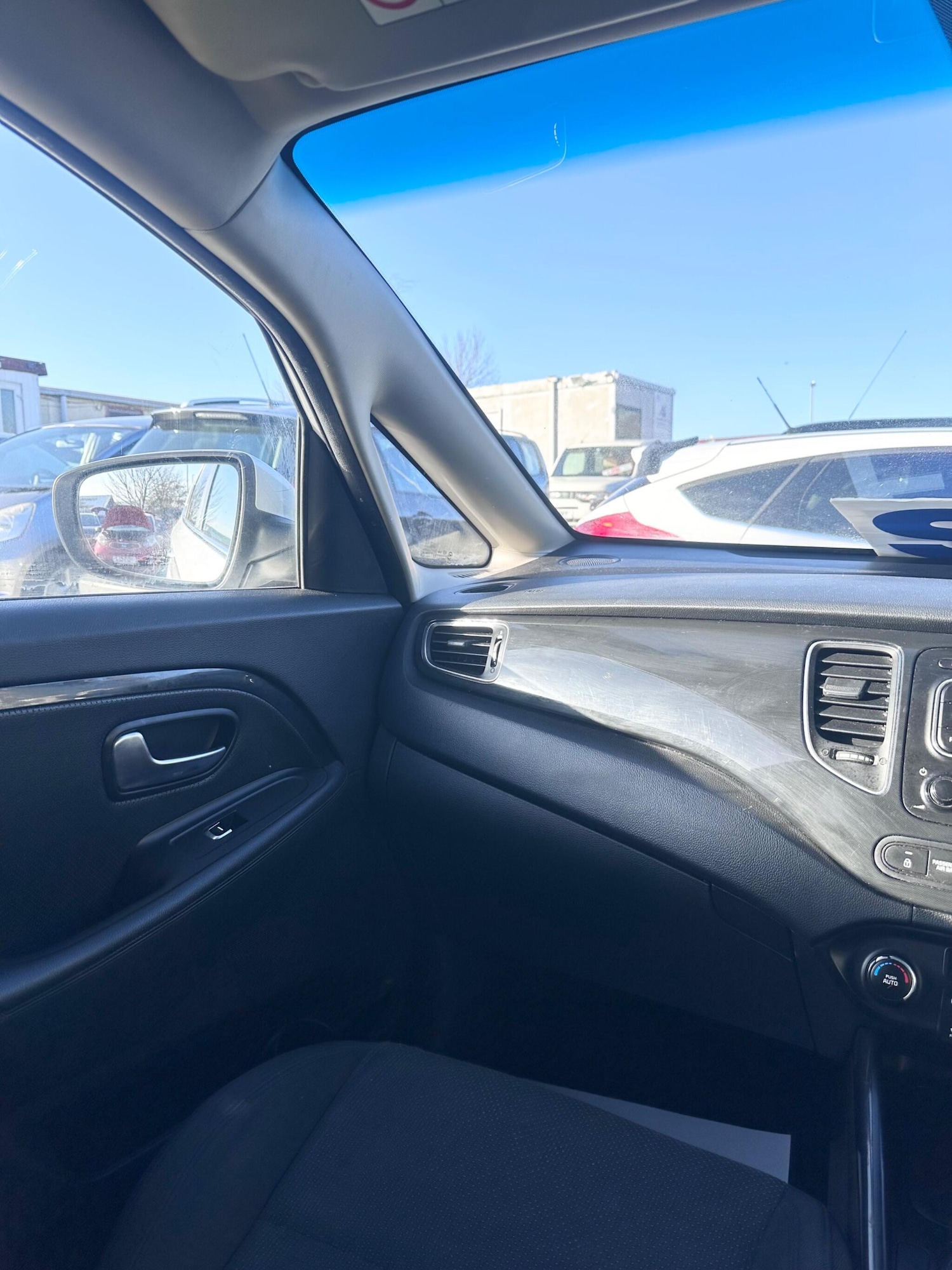 Used Kia Carens 2014 for sale - 77752895: Photo 73