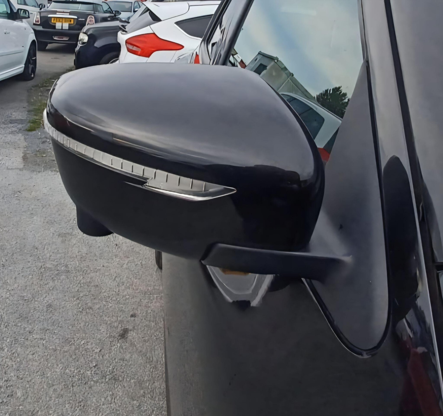 Used Nissan Juke 2014 for sale - 76200525: Photo 43