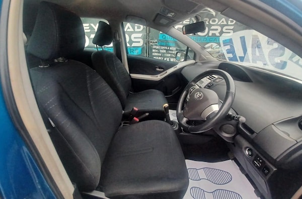 Used Toyota Yaris 2006 for sale - 76270712: Photo 13