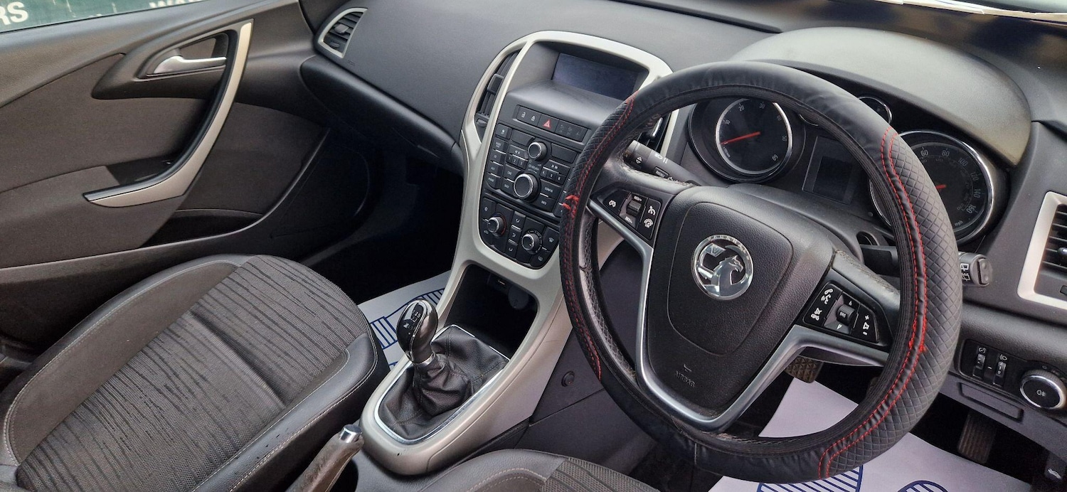 Used Vauxhall Astra 2014 for sale - 76179897: Photo 2