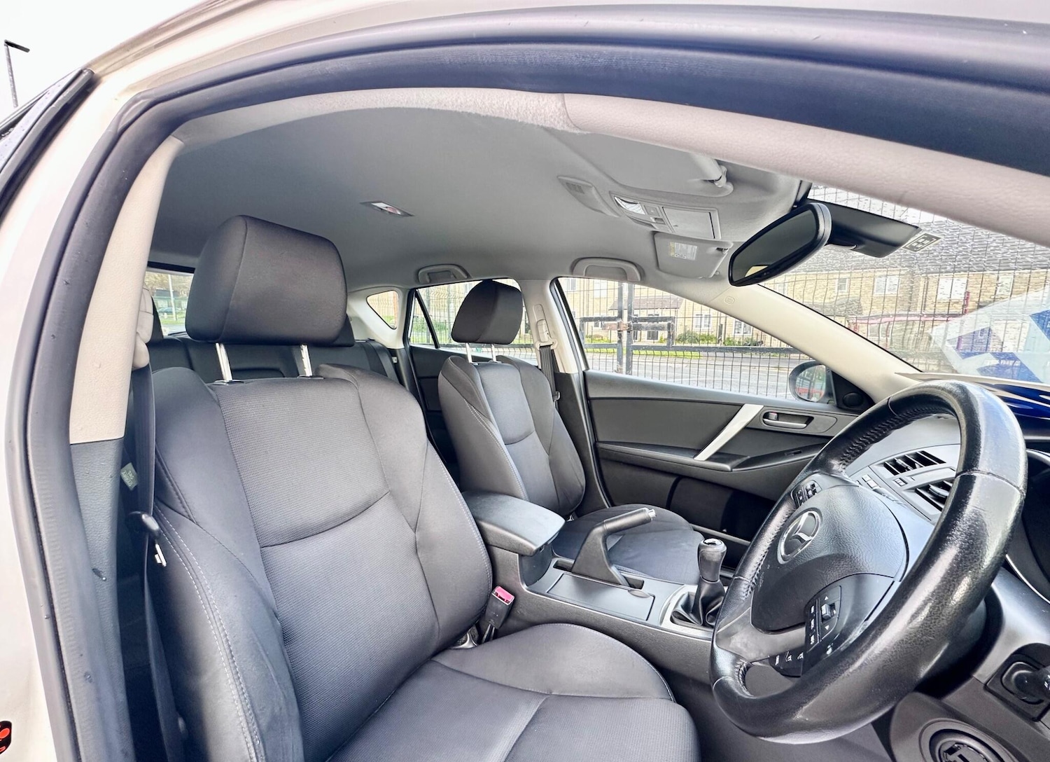 Used Mazda Mazda3 2011 for sale - 78220090: Photo 44