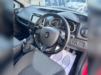 Used Renault Clio 2014 for sale - 79008055: Photo