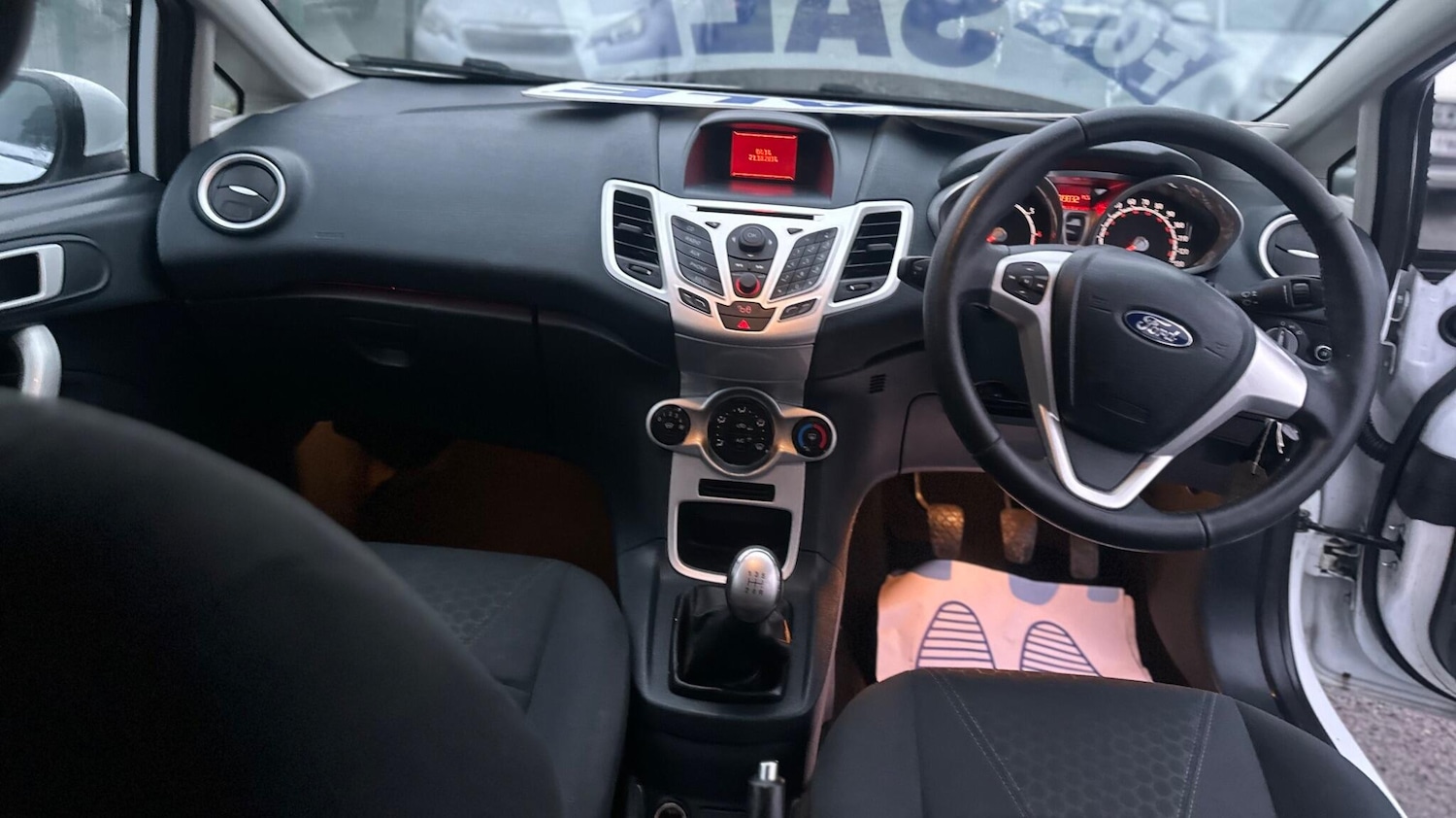 Used Ford Fiesta 2012 for sale - 77253907: Photo 49