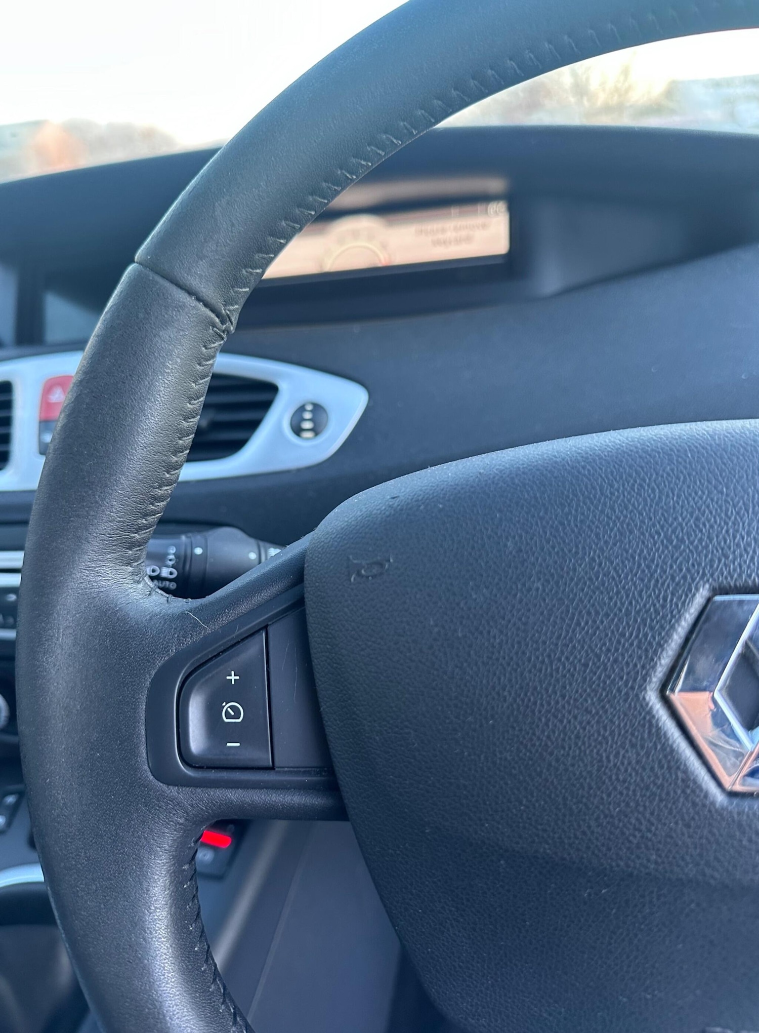 Used Renault Grand Scenic for sale - 77705361: Photo 55