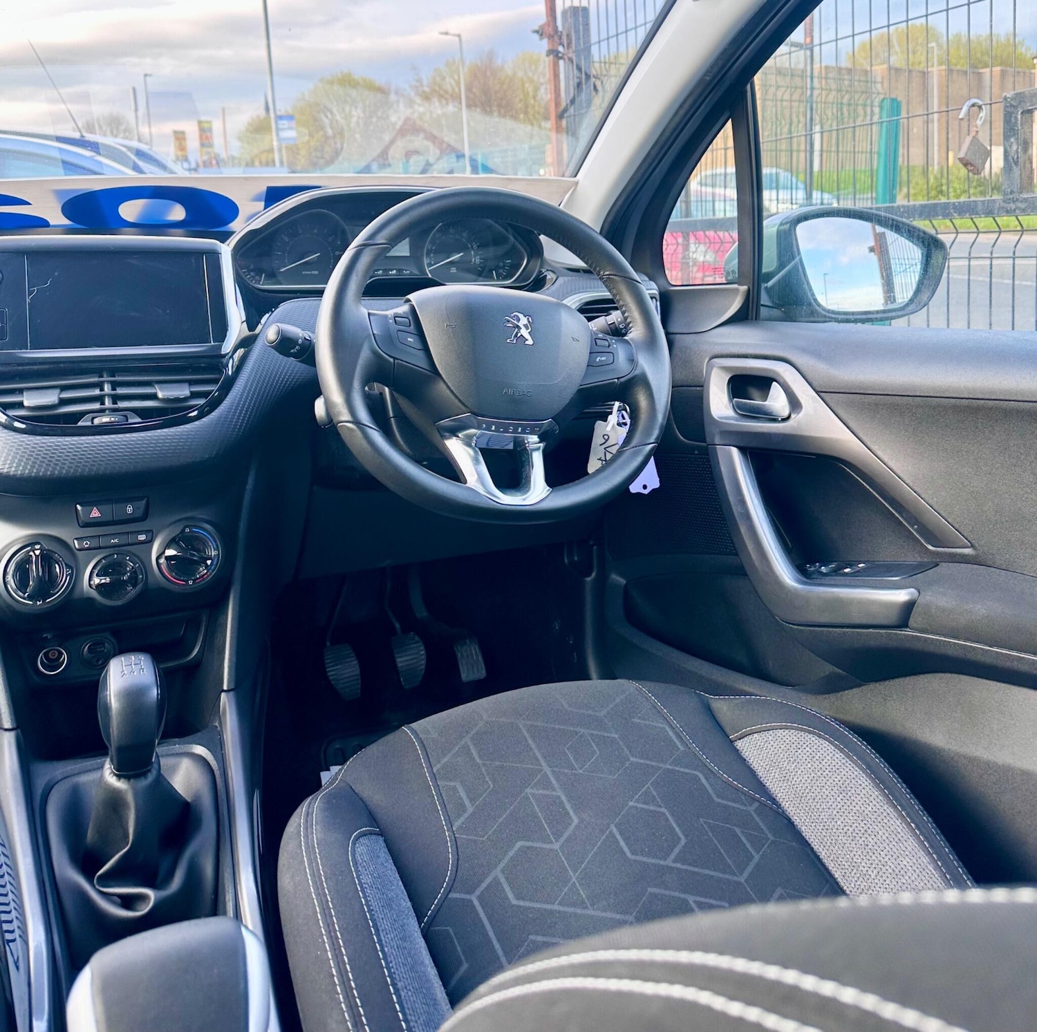 Used Peugeot 2008 2018 for sale - 78204700: Photo 38