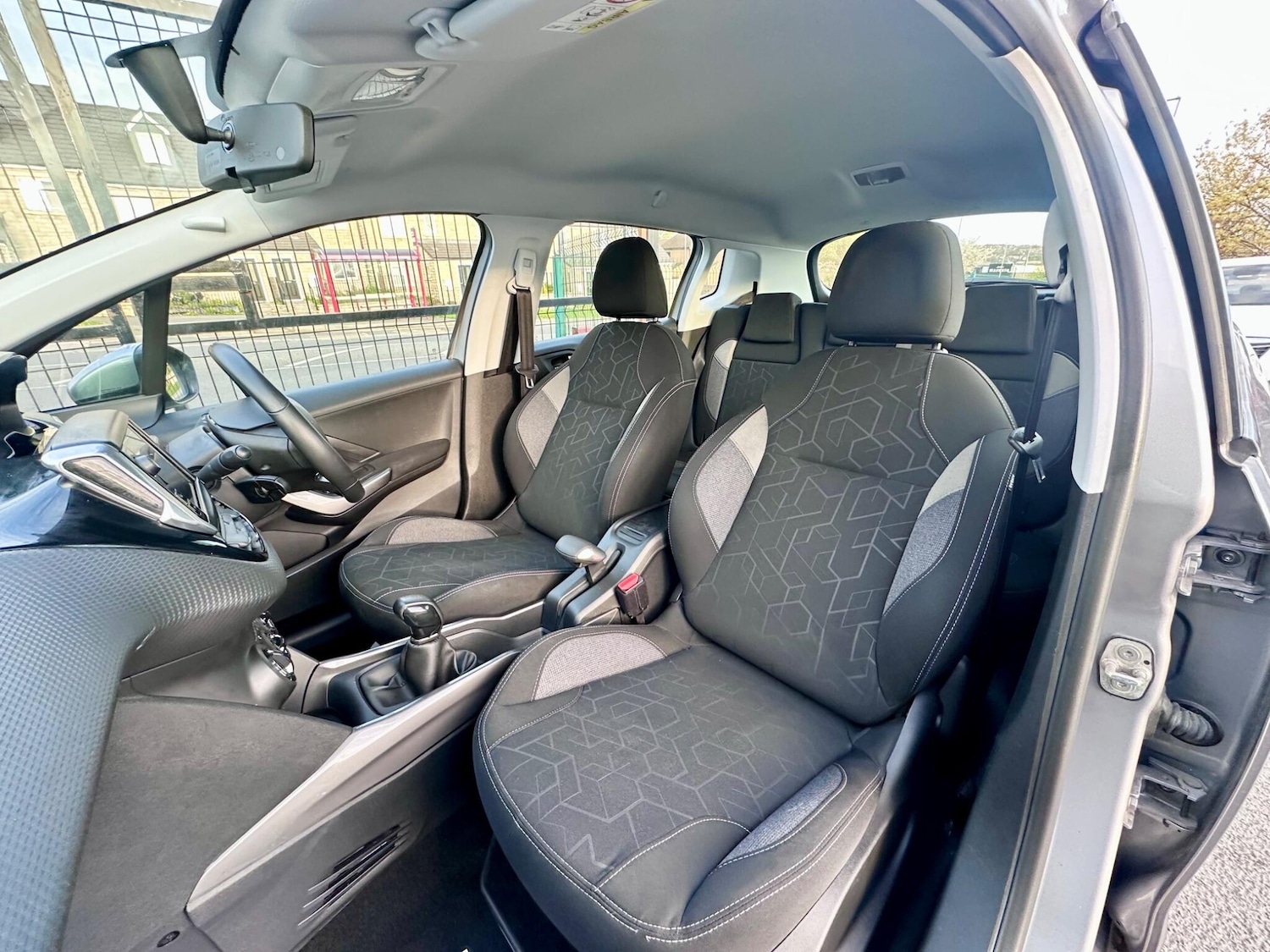 Used Peugeot 2008 2018 for sale - 78204700: Photo 65