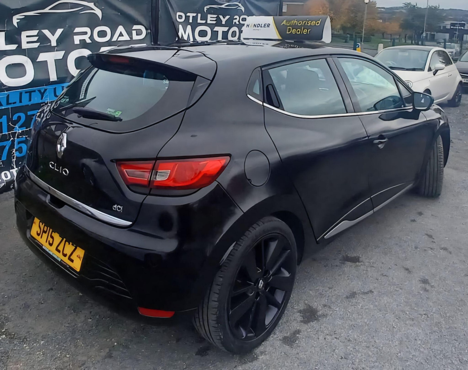 Used Renault Clio 2015 for sale - 76953424: Photo 50