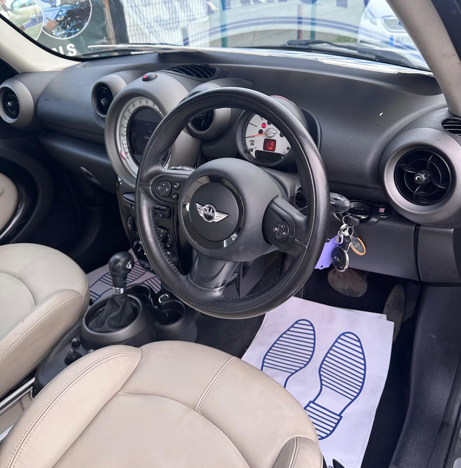 Used MINI Countryman 2011 for sale - 77637532: Photo 2