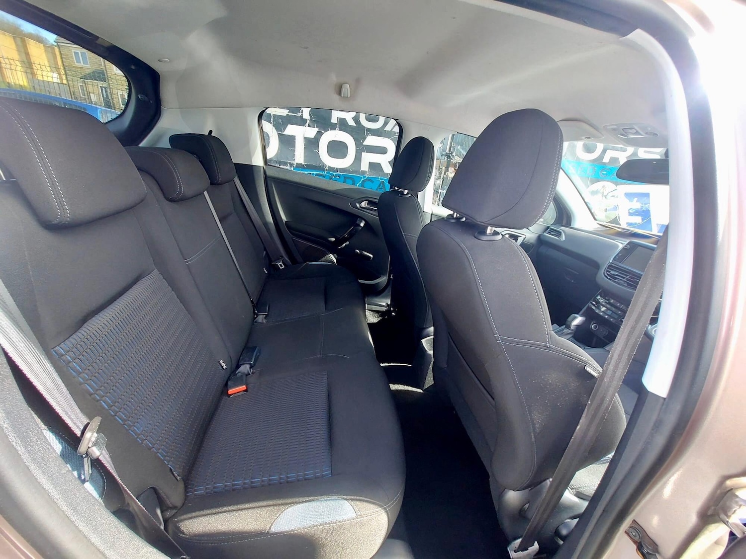 Used Peugeot 208 for sale - 78057936: Photo 27