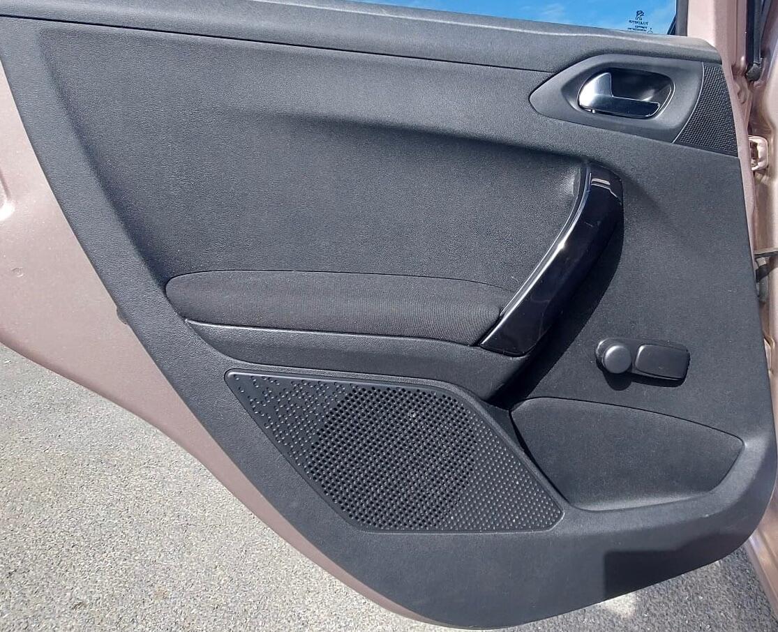 Used Peugeot 208 for sale - 78057936: Photo 29