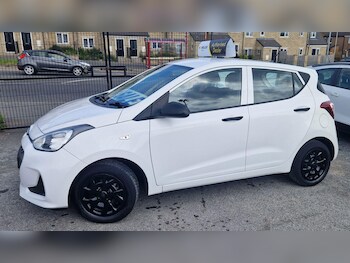 Used Hyundai i10 2018 for sale - 78471306: Photo