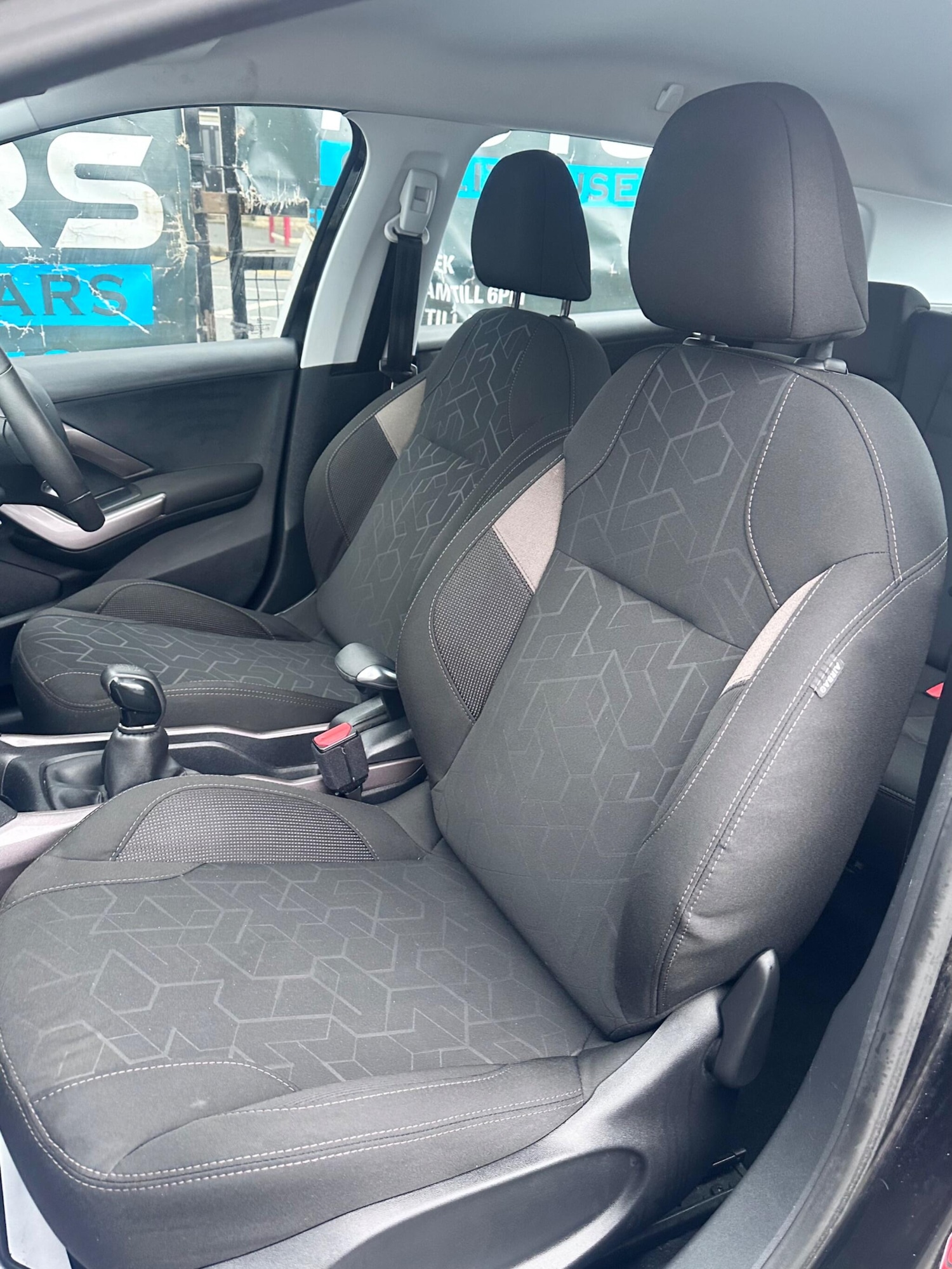 Used Peugeot 2008 2016 for sale - 77754133: Photo 14