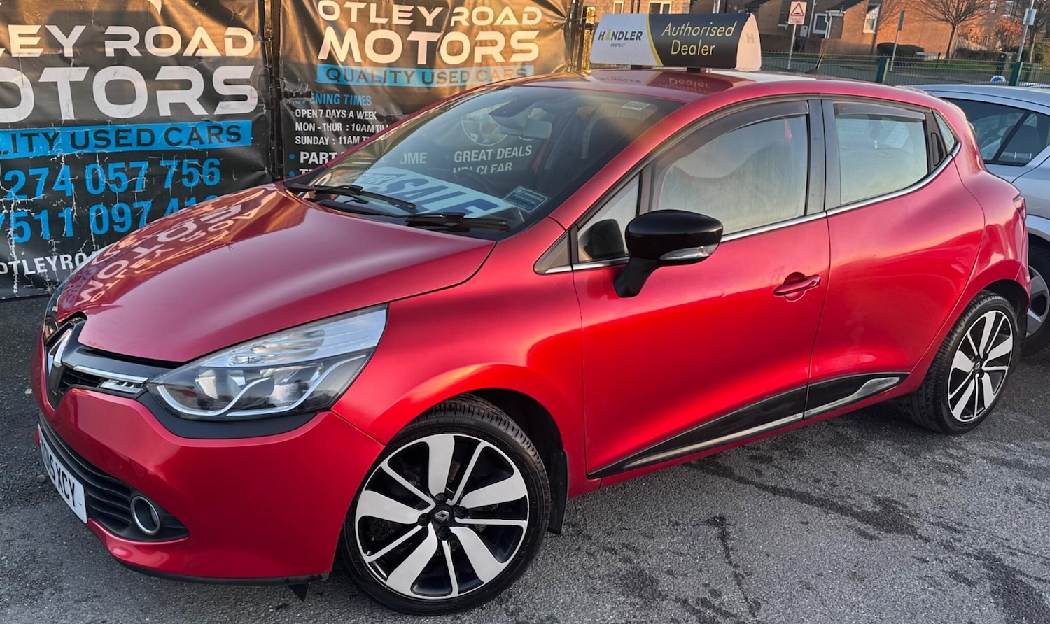 Used Renault Clio 2015 for sale - 76656962: Photo 23