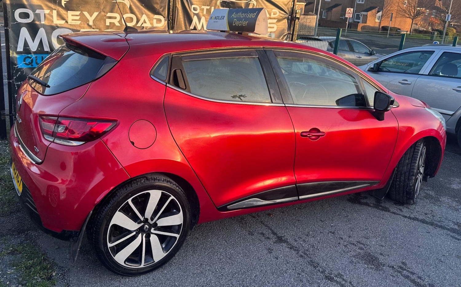 Used Renault Clio 2015 for sale - 76656962: Photo 34