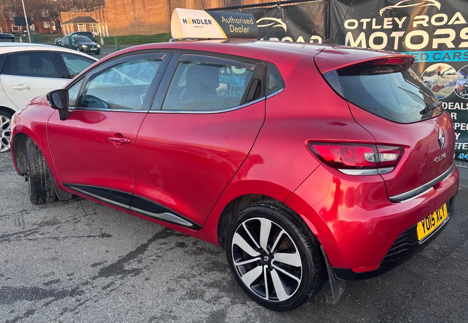 Used Renault Clio 2015 for sale - 76656962: Photo 4