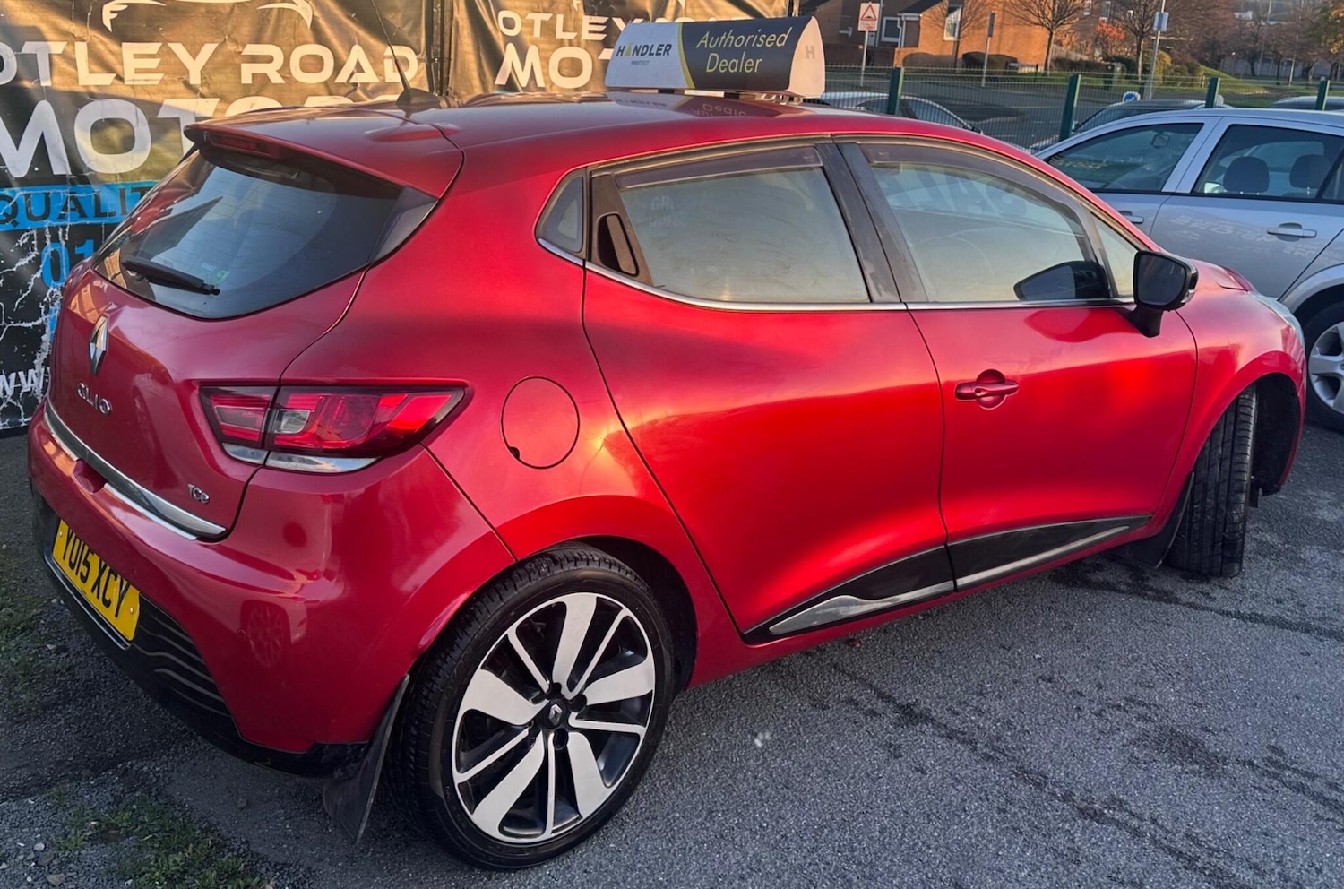 Used Renault Clio 2015 for sale - 76656962: Photo 5