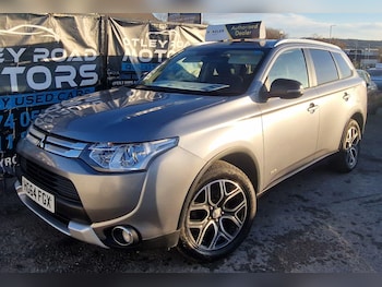 Mitsubishi - Outlander