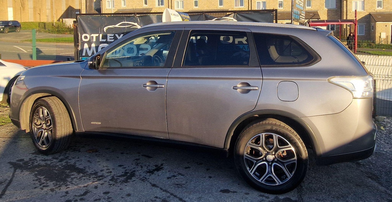 Used Mitsubishi Outlander 2014 for sale - 76671470: Photo 51