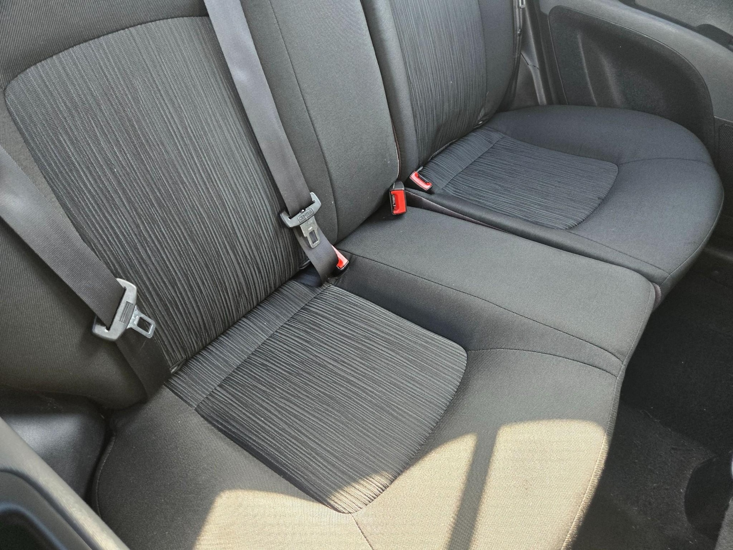 Used Hyundai i10 2013 for sale - 76394998: Photo 15