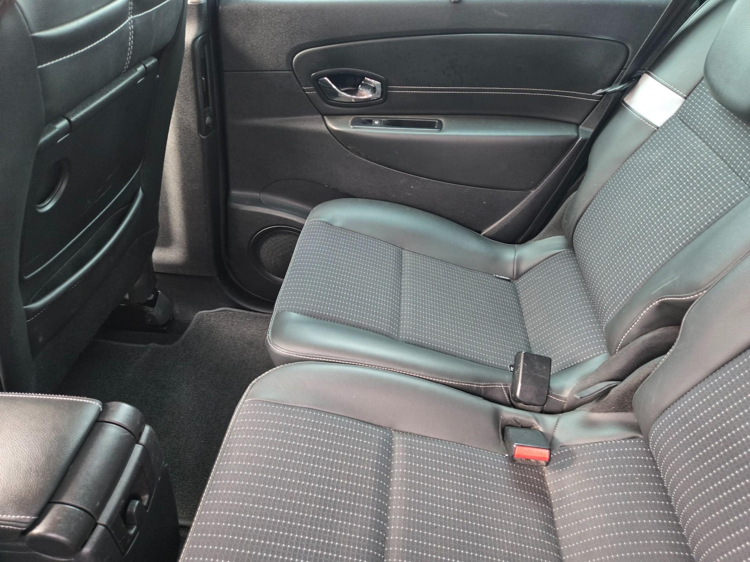 Used Renault Scenic 2014 for sale - 76355914: Photo 17