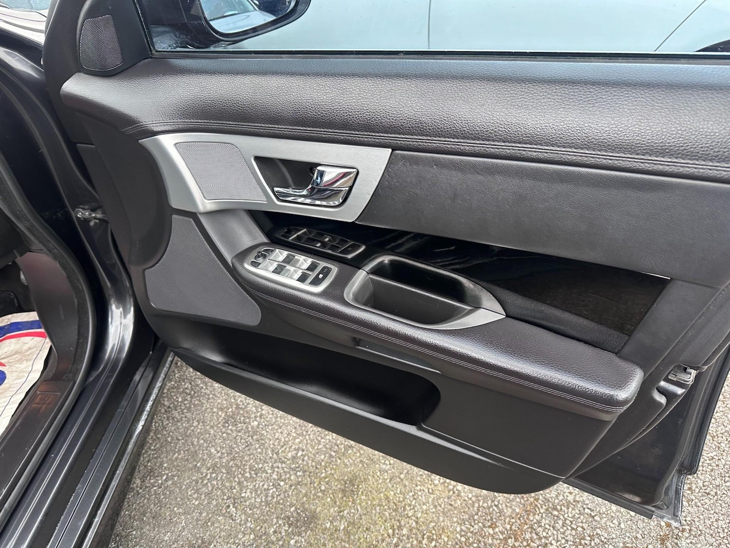 Used Jaguar XF 2012 for sale - 76581329: Photo 12