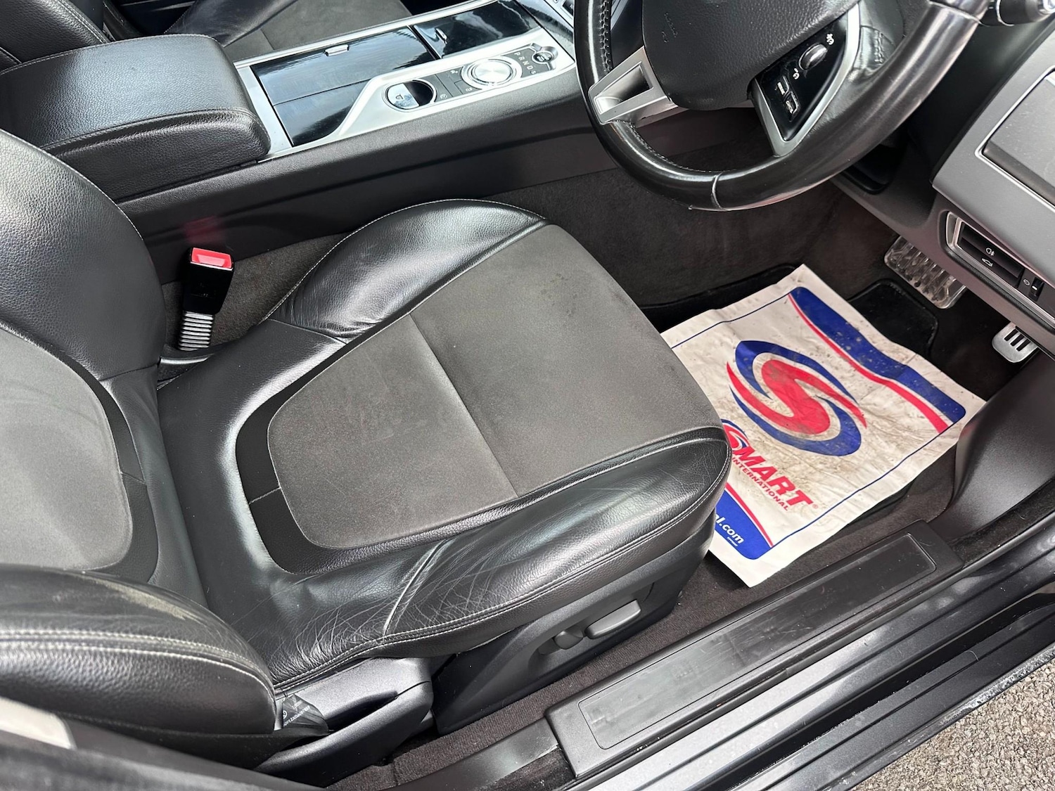 Used Jaguar XF 2012 for sale - 76581329: Photo 13