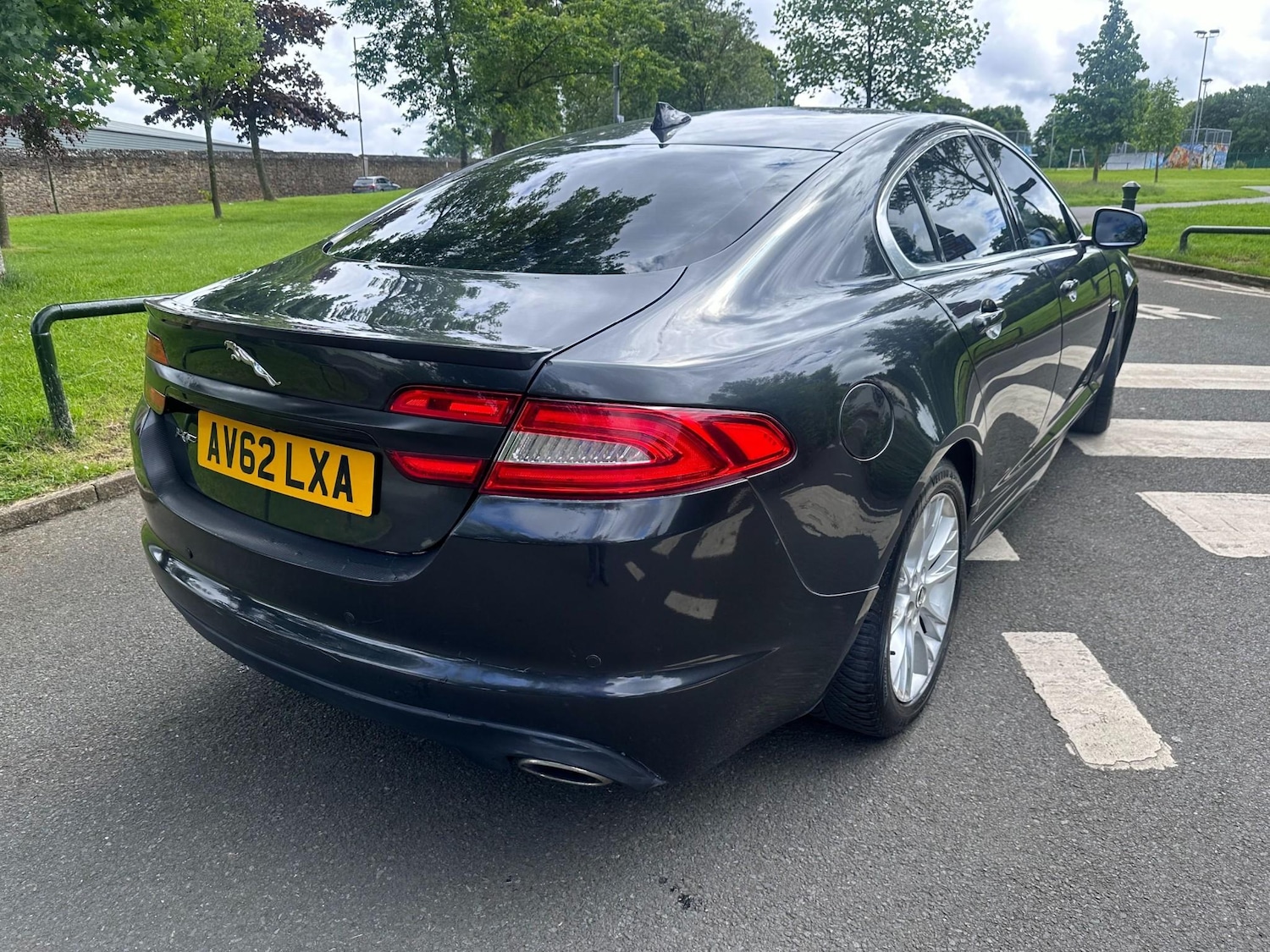 Used Jaguar XF 2012 for sale - 76581329: Photo 7