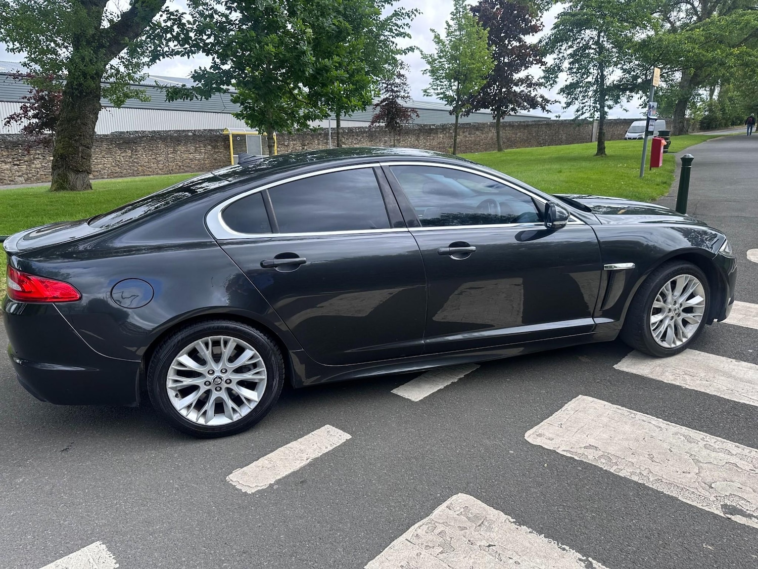 Used Jaguar XF 2012 for sale - 76581329: Photo 8
